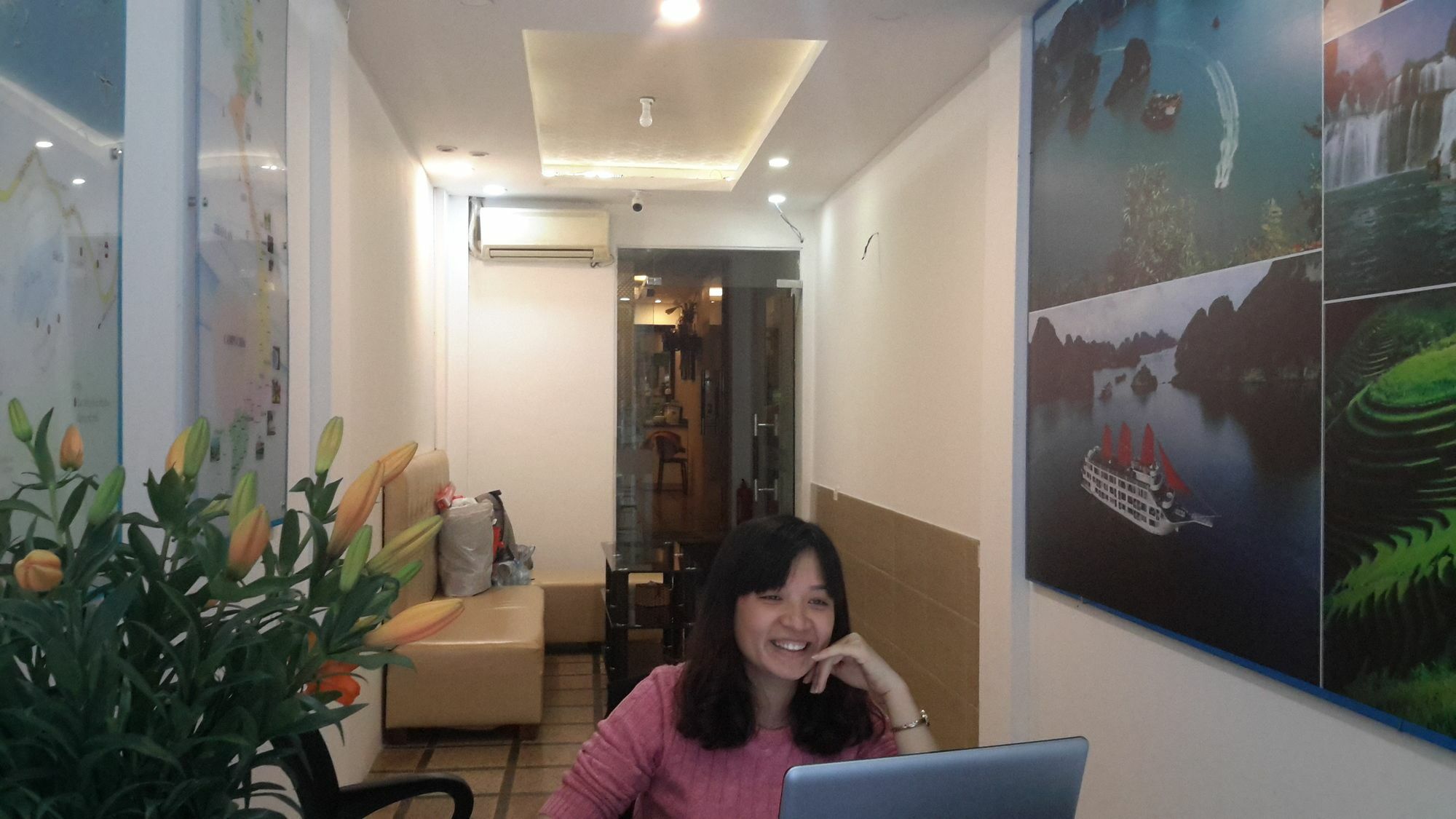 Glamor & Travel Hotel